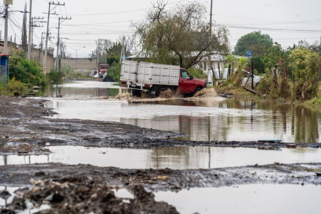 Colonia El Naranjo inundada desde hace un más de 20 días