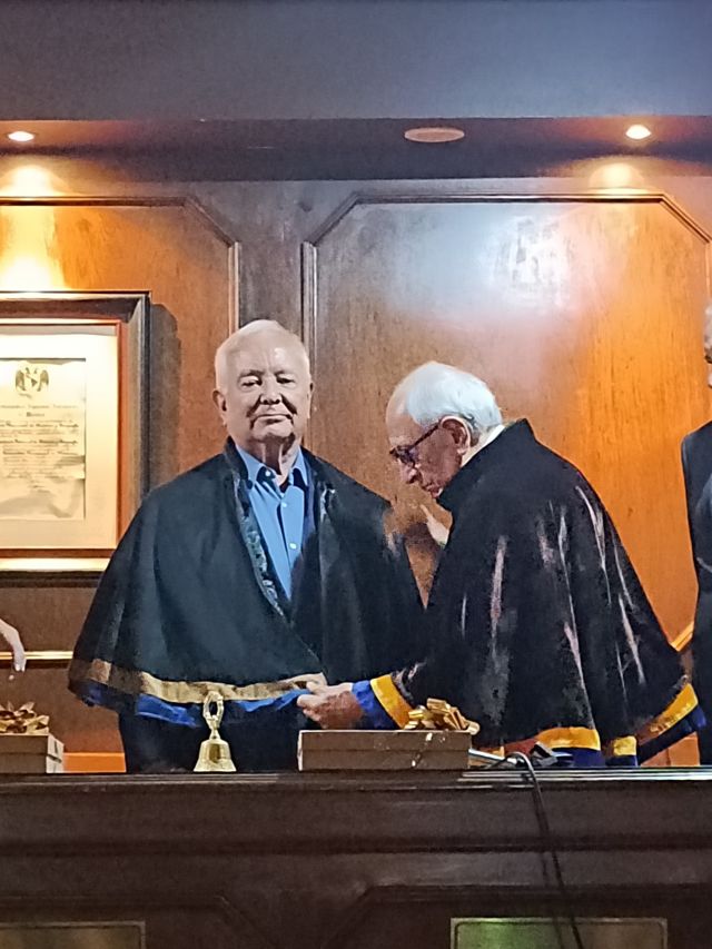 El PROFESOR PABLO RUBÉN VILLALOBOS HERNÁNDEZ, ACADÉMICO DE NÚMERO