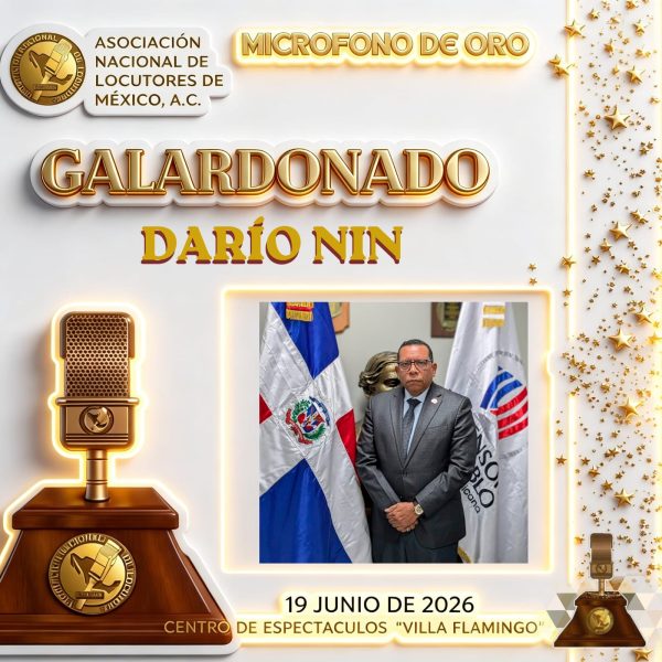 Dr. Darío Nin recibe el Galardón Micrófono de Oro